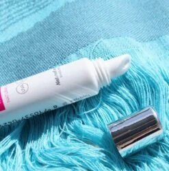 Biodermal Sun Lipbalm SPF25 - Tube 12 Ml - Natural Pink - Lippenbalsem 6 Biodermal Sun Lipbalm SPF25 - Tube 12 Ml - Natural Pink - Lippenbalsem -Cosmetica Winkel 1192x1200