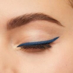 Bourjois Contour Clubbing Waterproof Oogpotlood - 61 Denim'Pulse 14 Bourjois Contour Clubbing Waterproof Oogpotlood - 61 Denim'Pulse -Cosmetica Winkel 1200x1200 224