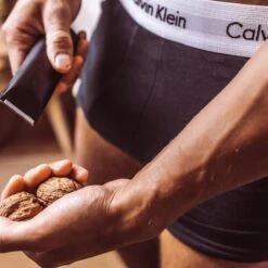 BALZY BushBuster 3.0 - Trimmer - Scheerapparaat - Haartrimmer - Bodygroomer - SafeShave Technologie - Waterdicht - Veilig Scheren - Oplaadbaar 22 BALZY BushBuster 3.0 - Trimmer - Scheerapparaat - Haartrimmer - Bodygroomer - SafeShave Technologie - Waterdicht - Veilig Scheren - Oplaadbaar -Cosmetica Winkel 1200x1200 389