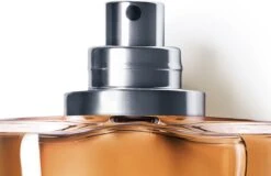 Giorgio Armani Acqua Di Gio Absolu 75ml - Eau De Parfum - Herenparfum 26 Giorgio Armani Acqua Di Gio Absolu 75ml - Eau De Parfum - Herenparfum -Cosmetica Winkel 1200x777