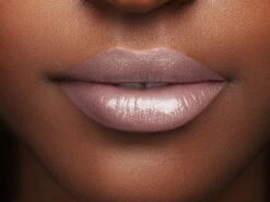 L'Oréal Paris Color Riche Shine Lippenstift - 658 Topless -Cosmetica Winkel 1200x900 1