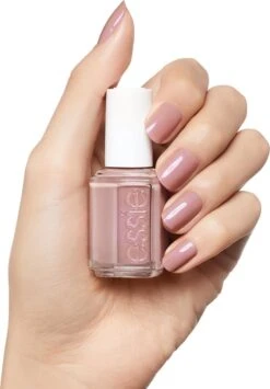 Essie 40 Demeure Vixen - Lila Taupe - Nagellak -Cosmetica Winkel 836x1200 2